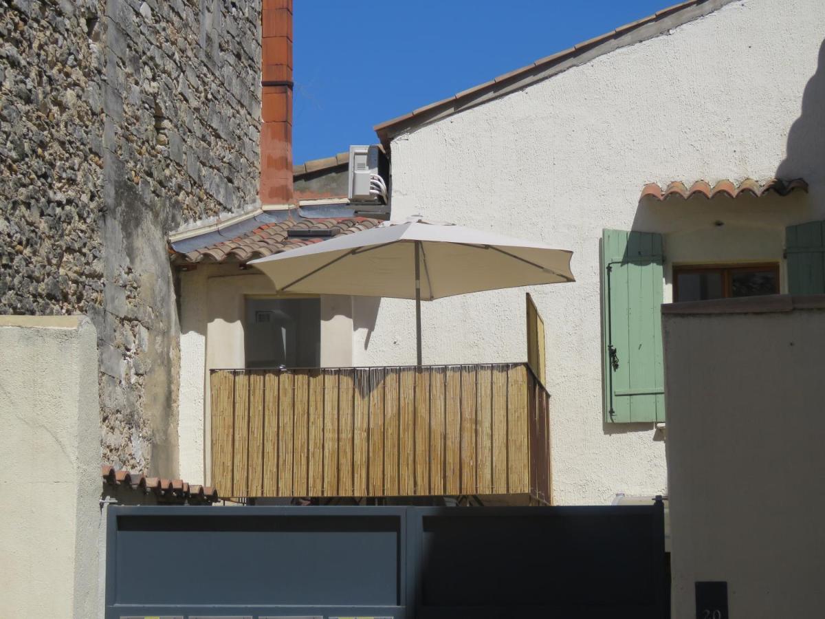 Appartement Centre Historique Avec Terrasse Au Porte De La Camargue Saint-Gilles  Eksteriør billede